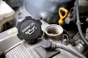 Symptoms of Low Engine Oil