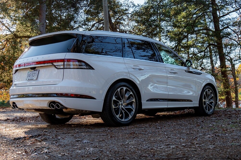 Lincoln Aviator Rear