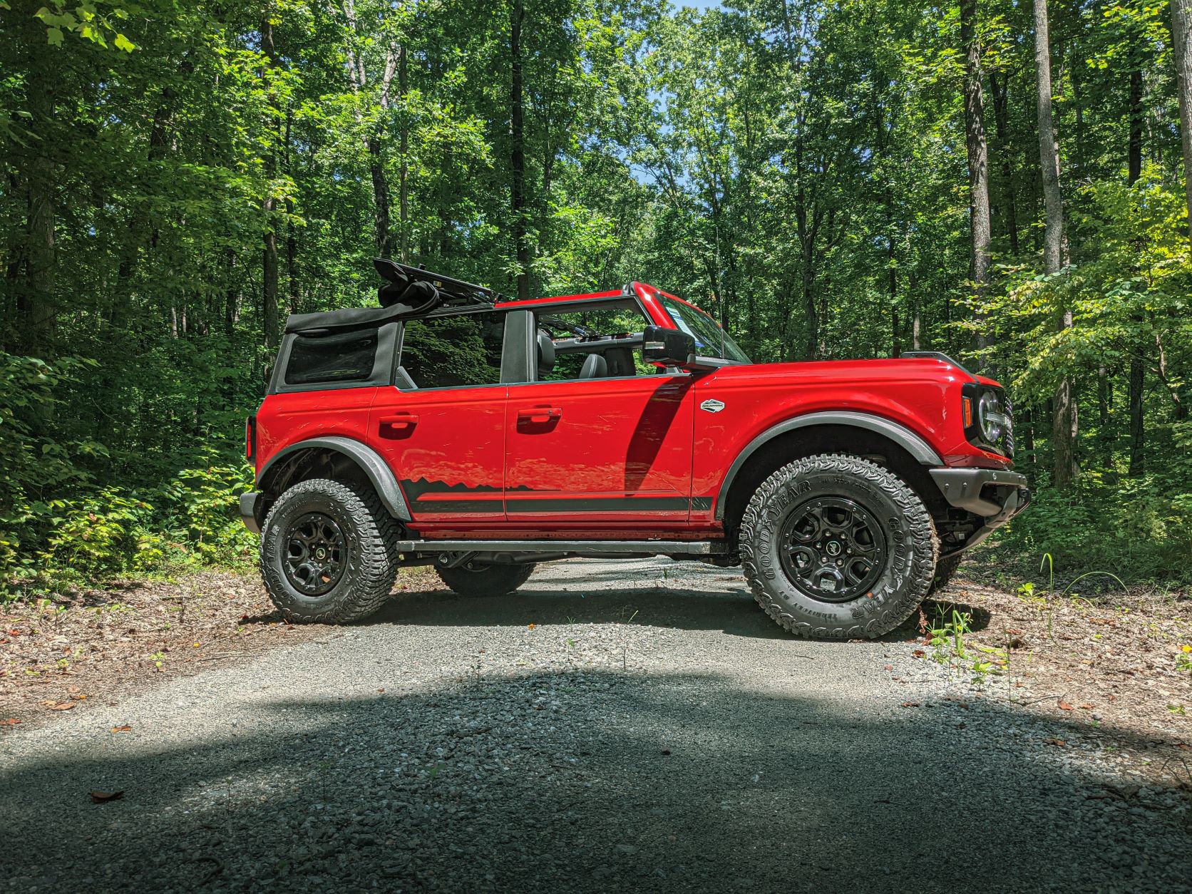 2021 Bronco Red-08 smal.jpg