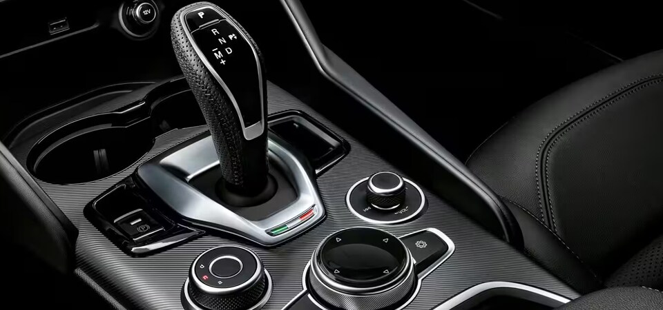 INTERIOR_V2.jpg