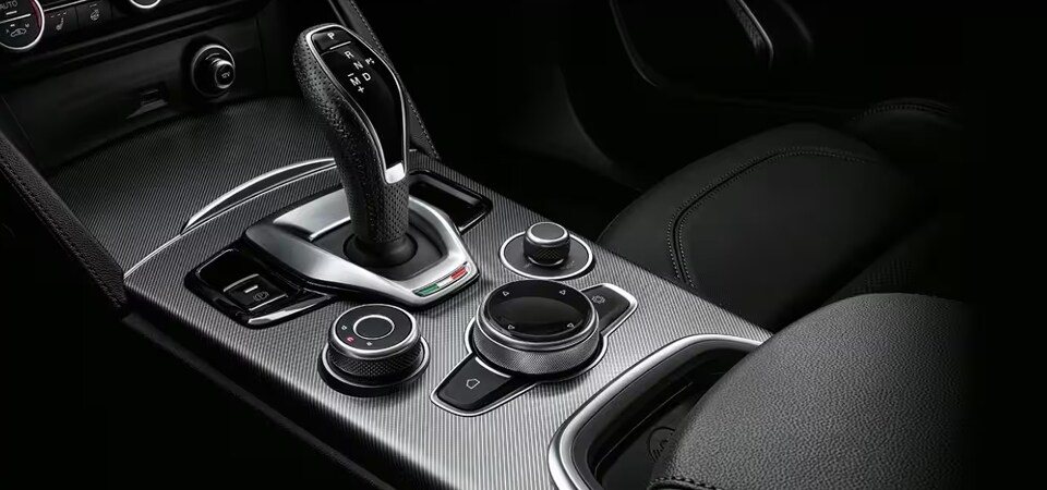 INTERIOR_V2.jpg