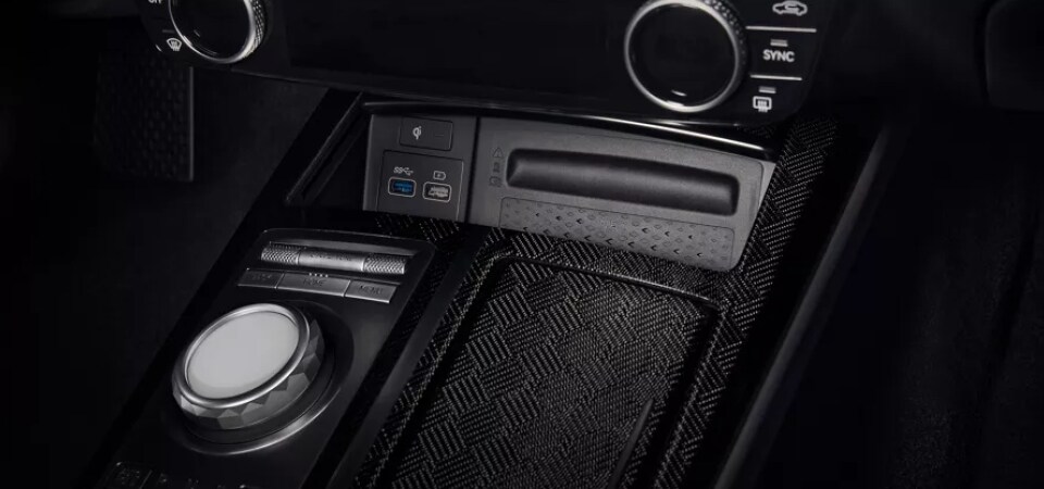 INTERIOR_V2.jpg