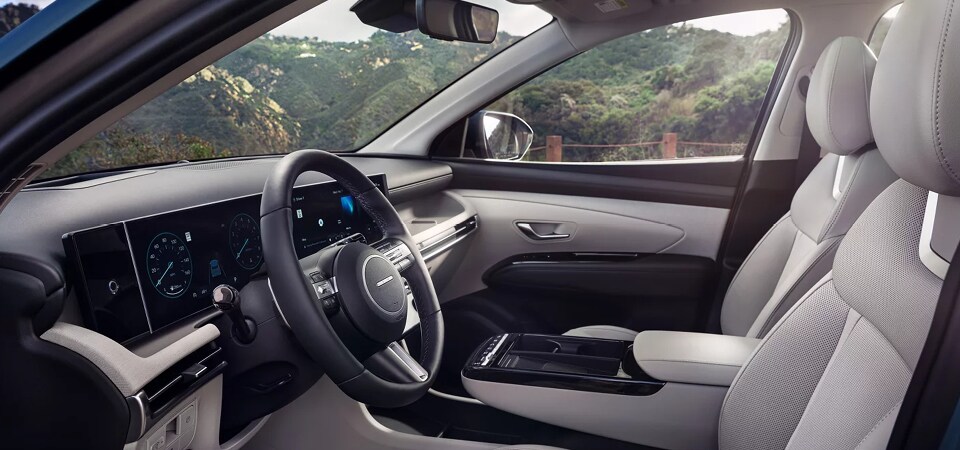 TUCSON_INTERIOR_V1.jpg