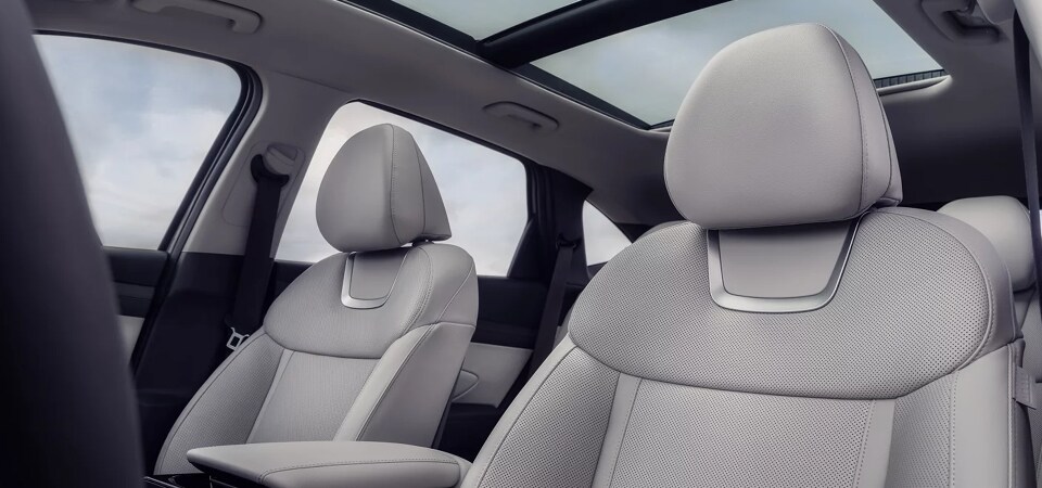 TUCSON_INTERIOR_V3.jpg