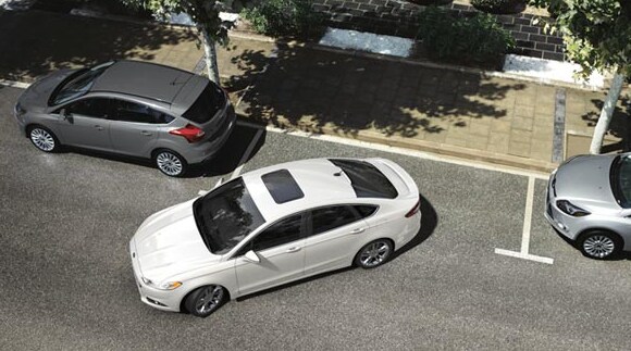 2014 Ford Fusion Titanium Exterior White.png