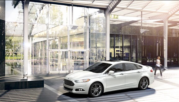 2014 Ford Fusion Titanium Exterior Side View.png