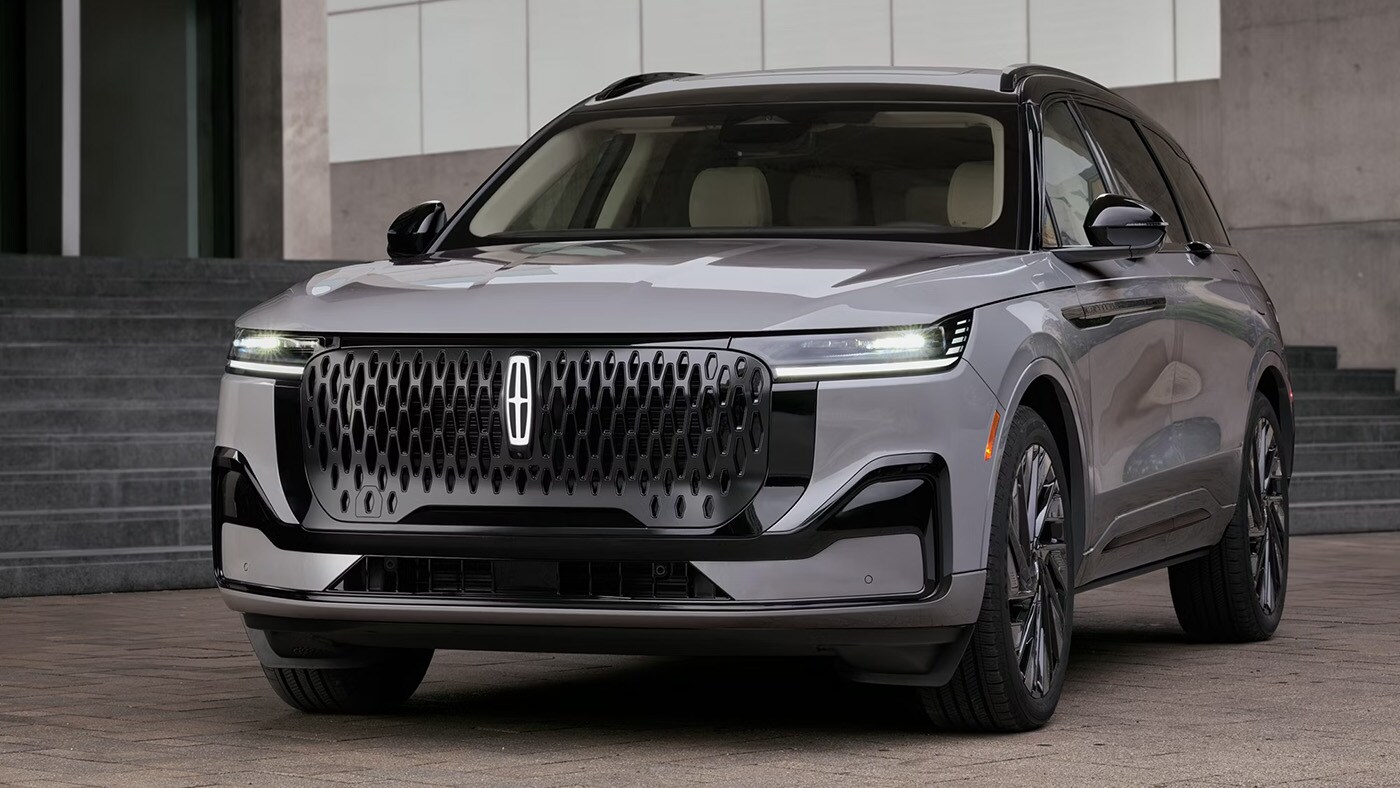 Front of 2027 Nautilus