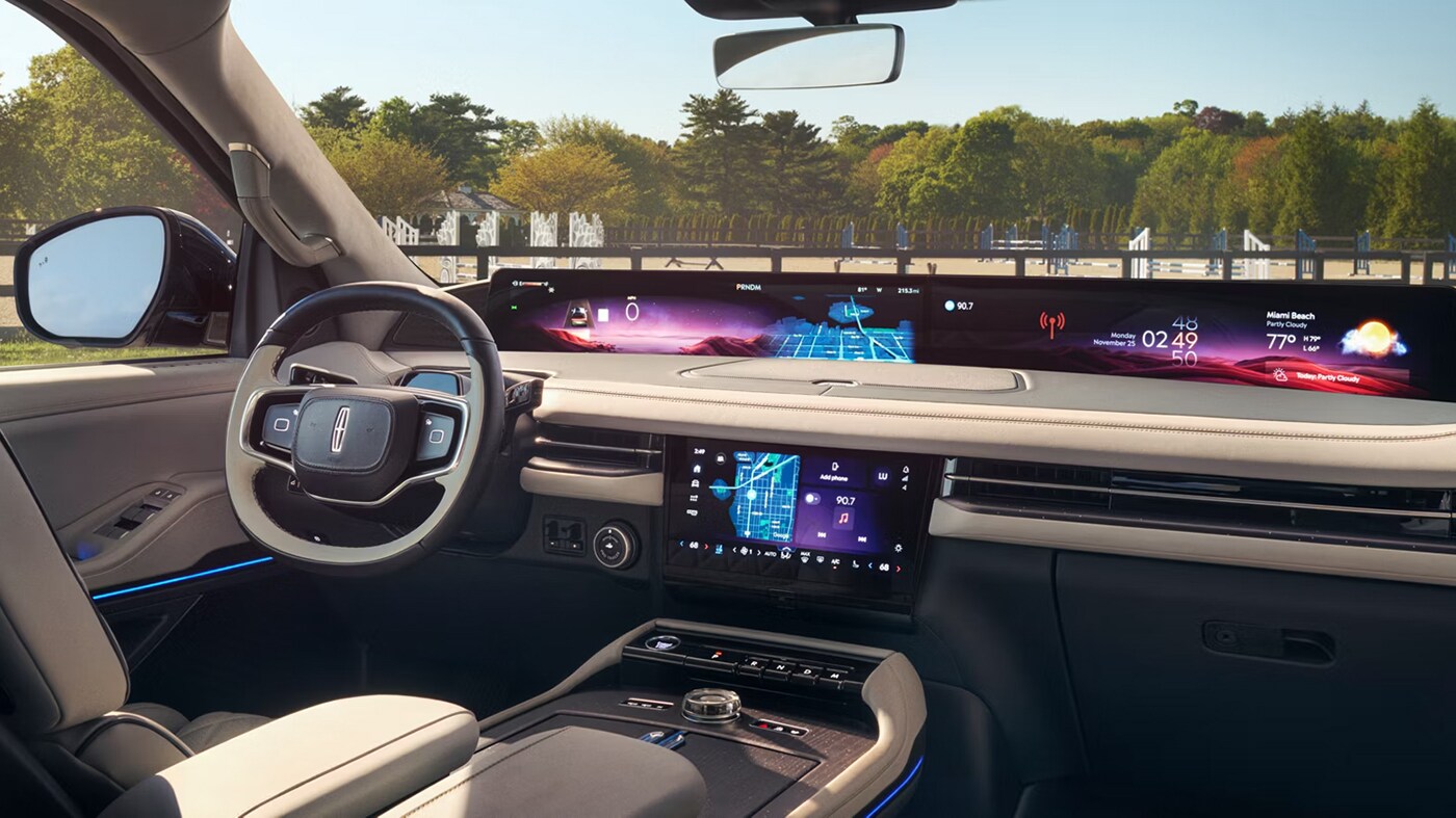 Lincoln Navigator Cockpit