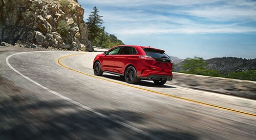 2019 Ford Edge 2019 Ford Edge driving