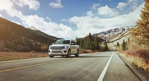 2019 Ford Expedition 2019 Ford Expedition driving