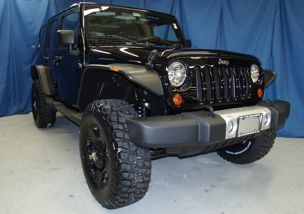 Custom Jeep Wrangler Unlimited Sahara
