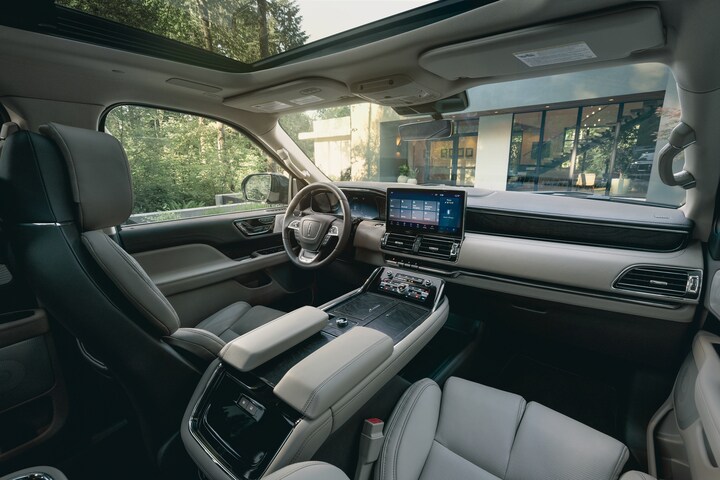 2022-Lincoln-Navigator-BlackLabel-SUV-I04.jpeg