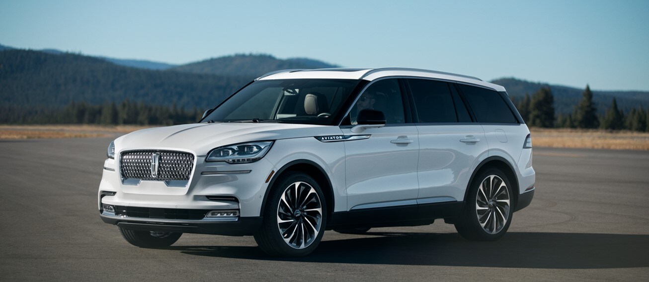 Lincoln Aviator Luxury SUV.jpg