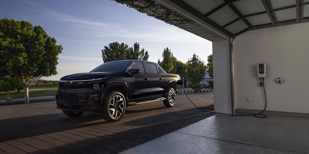 2025%20Silverado%20EV%202.jpg