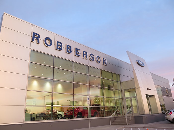 Dealership3-3.jpg
