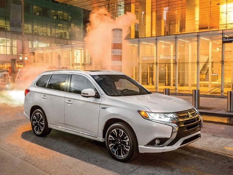 Outlander-PHEV-768x576.jpg
