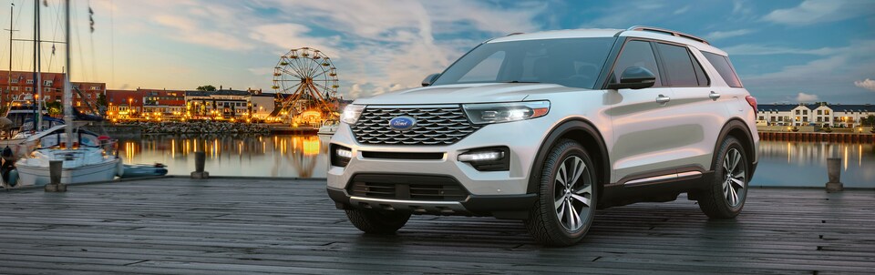 2020-Ford-Explorer-Platinum-SUV-L08 (2).png