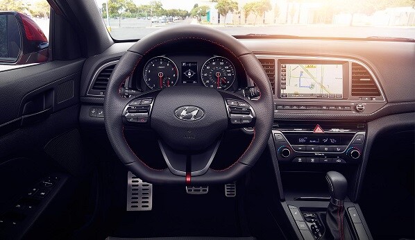 elantra interior 2018.jpg
