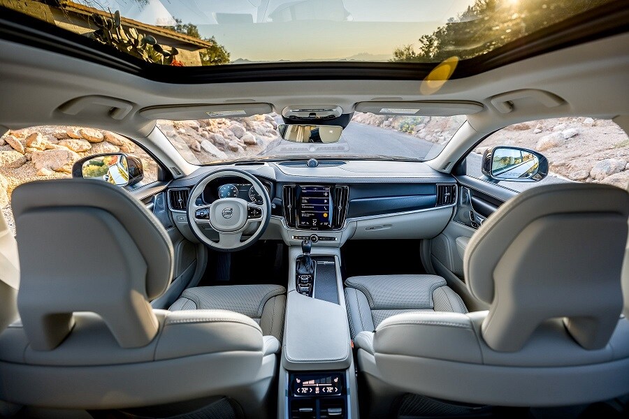 206950_Volvo V90 Cross Country.jpg
