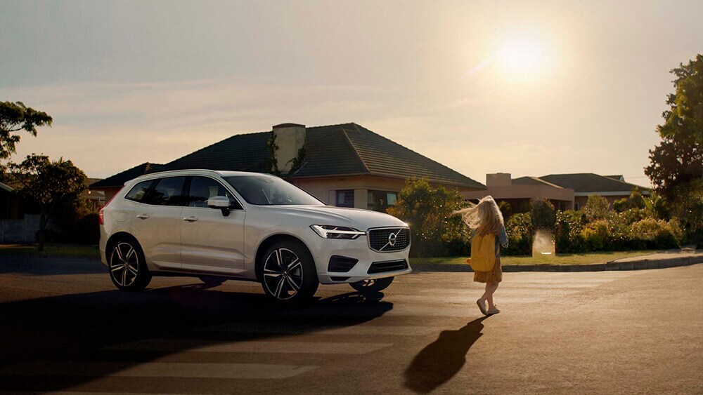 2018 Volvo XC60 Exterior Gallery 2.jpg XC60 White