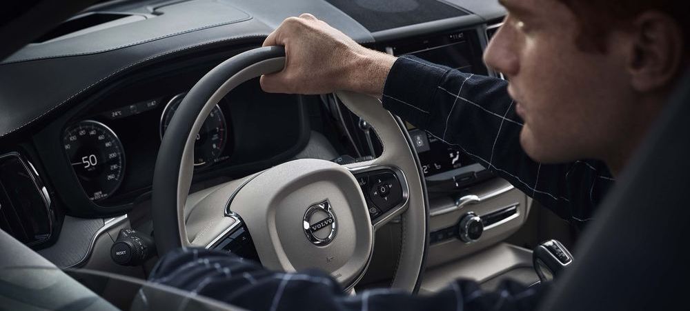 2019 Volvo XC60 Interior.jpg