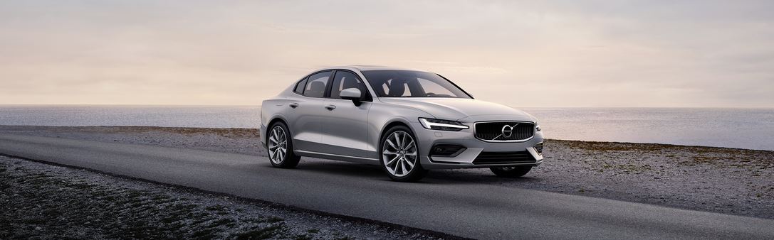 s60_banner.jpg volvo s60 parked on a beach