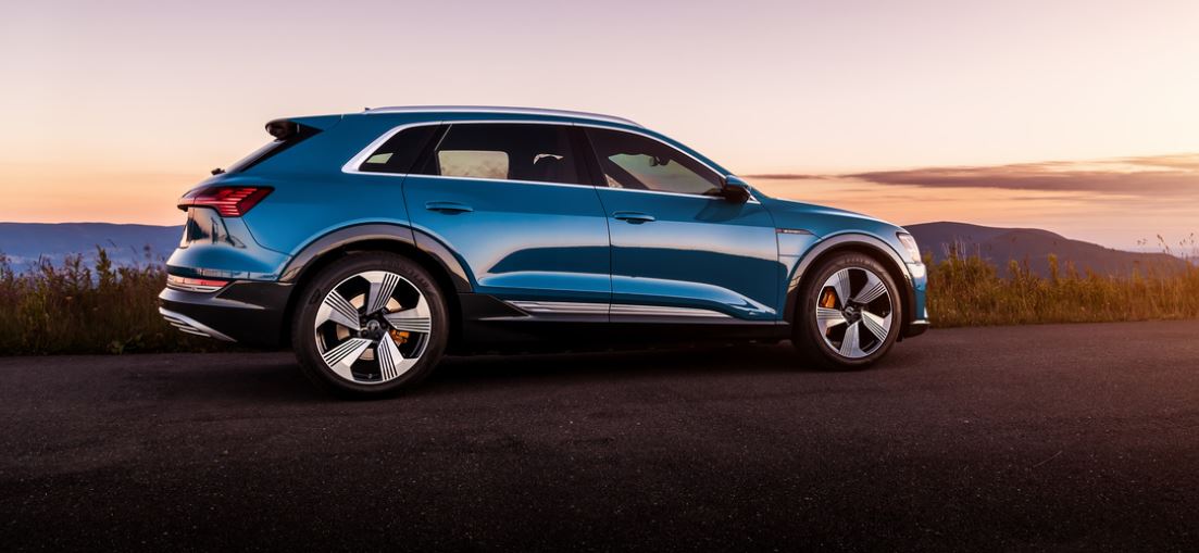 2019_audi_etron.jpg