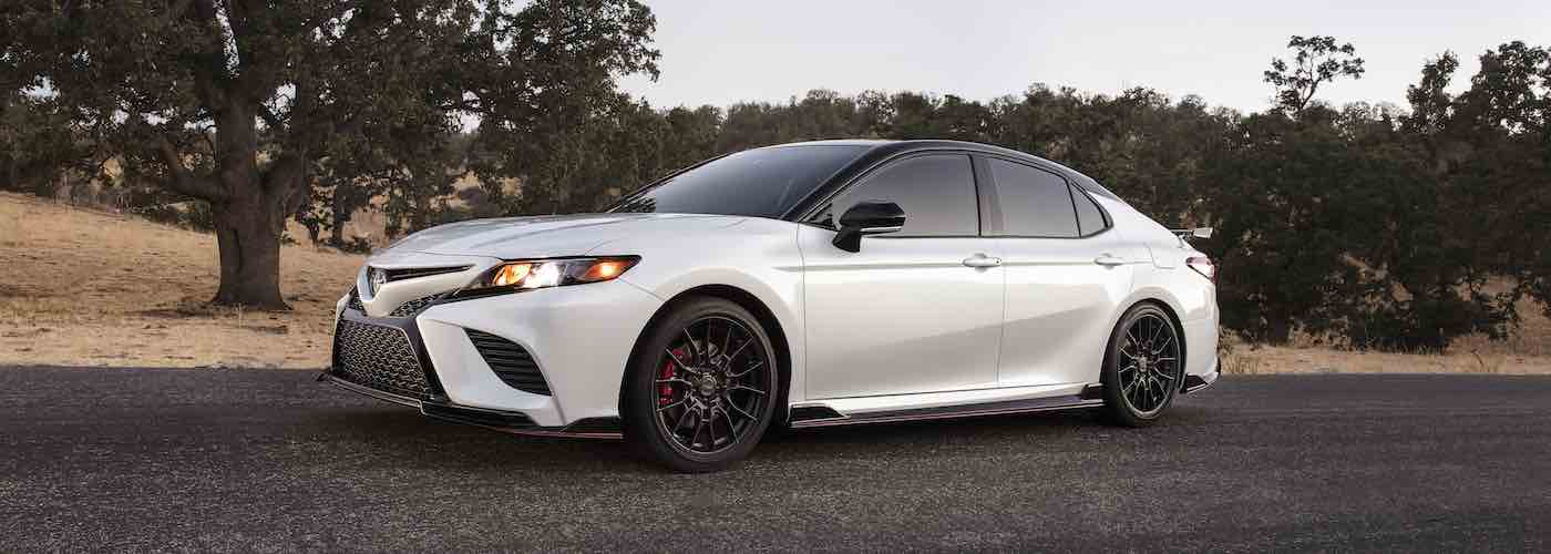 2020 Toyota Camry Trims