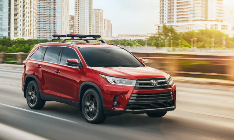 Toyota Highlander exterior shot