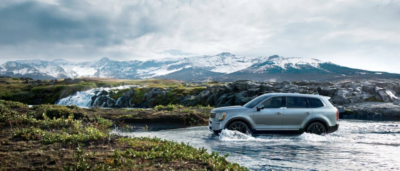 2020 Kia Telluride offroading in the mountains