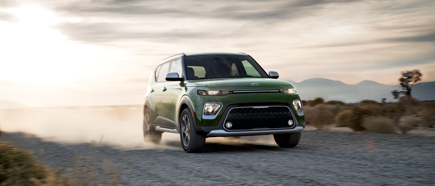2020 Kia Soul Driving through dirt