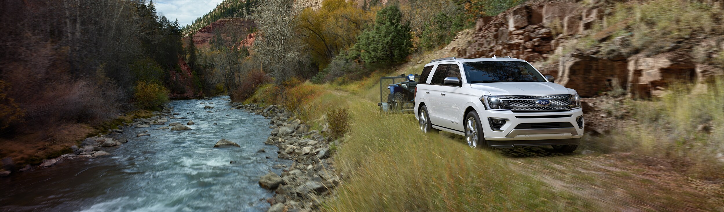 2019 Ford Expedition Exterior White.png