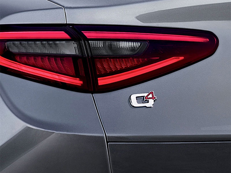 Stelvio-Q4Badge.jpg