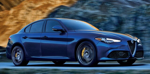 2018-Alfa-Romeo-Giulia.gif