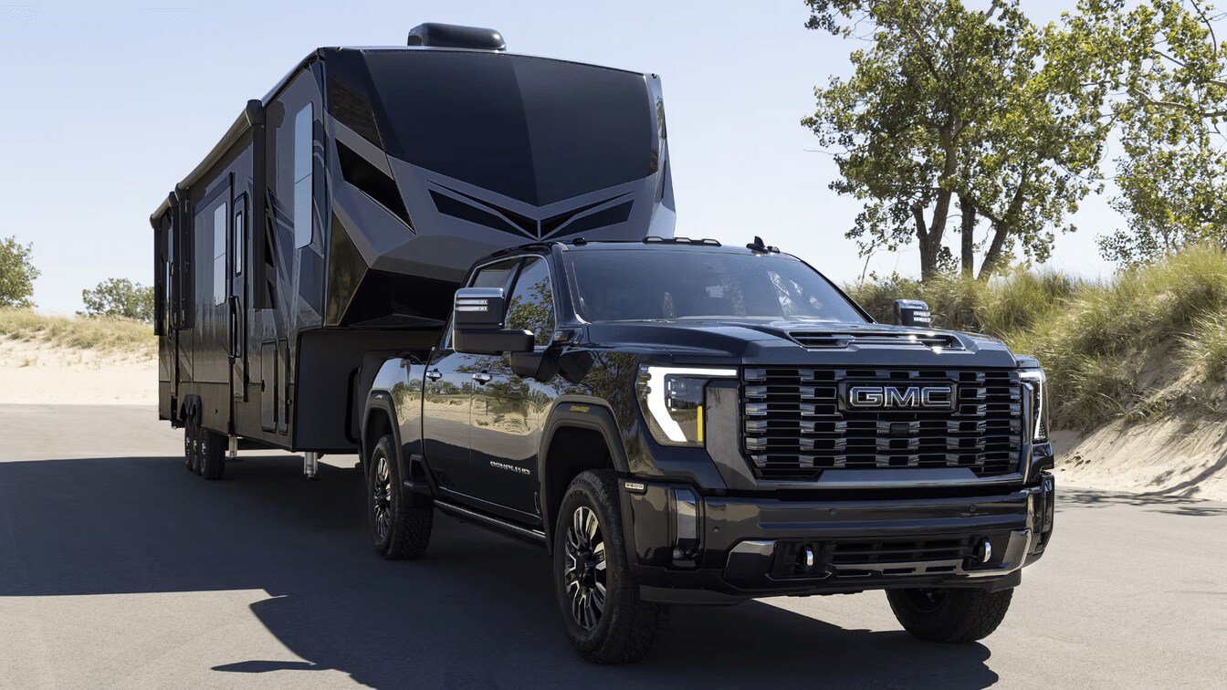 2025 GMC Sierra 2500 HD exterior front view.