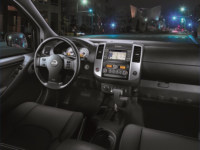 2018-Nissan-Frontier-Interior.png