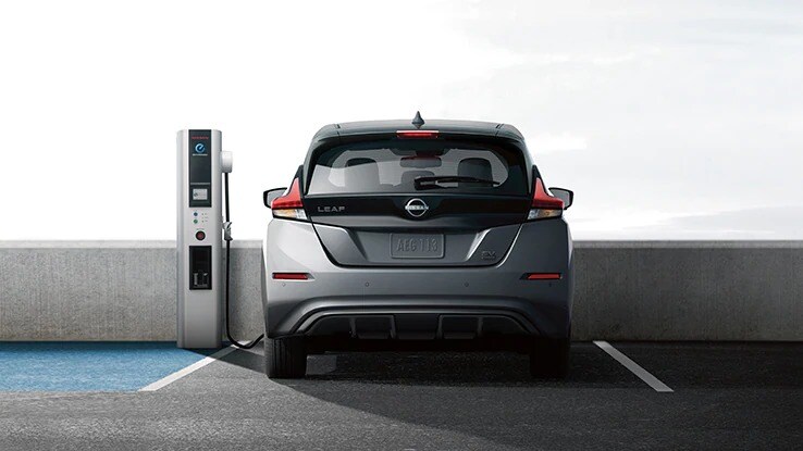 2025 Nissan LEAF Charging