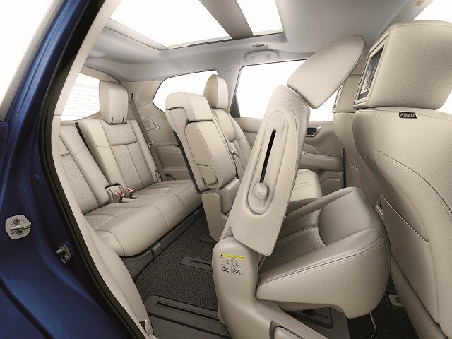 2017-Nissan-Pathfinder-Interior.png