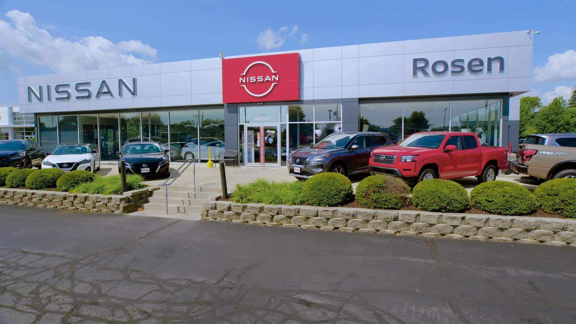 Rosen Auto Group's Nissan dealership in Milwaukee, WI