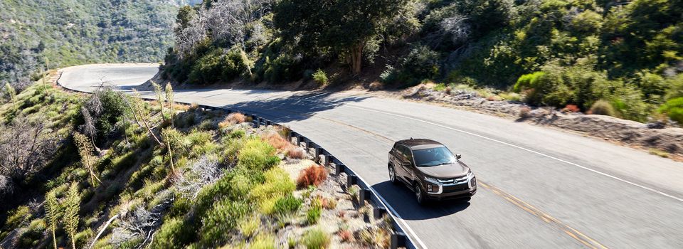 2020-Mitsubishi-Outlander-SE-SUV-L03 (1).jpeg