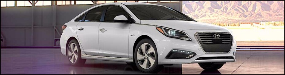 Hyundai Plug-in_side_boarder.jpg