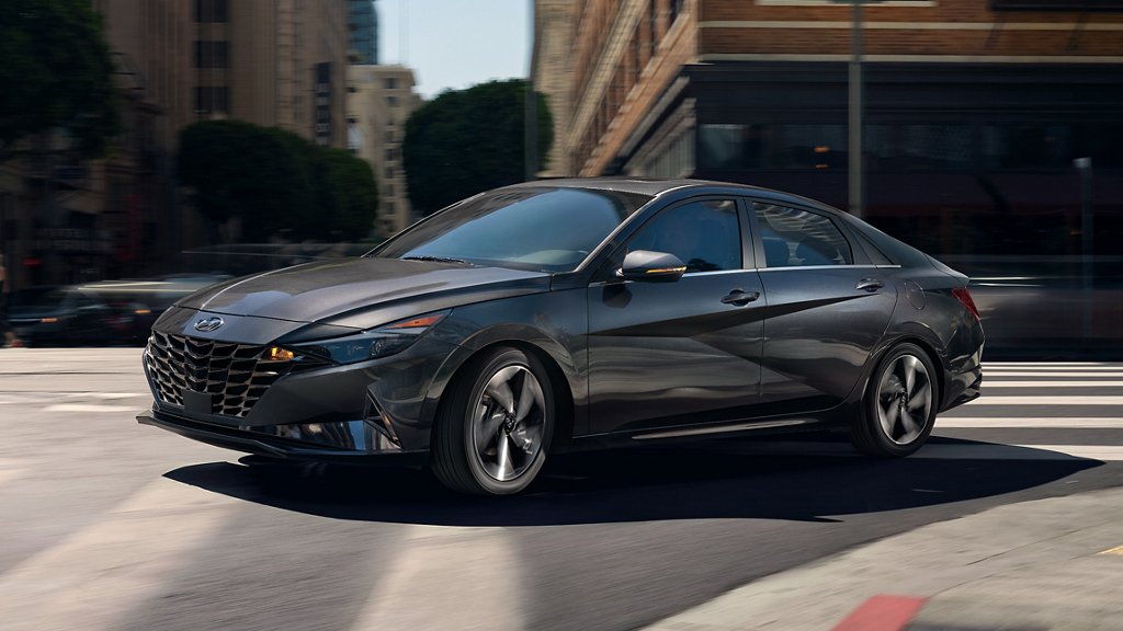 2021 Hyundai Elantra.jpg