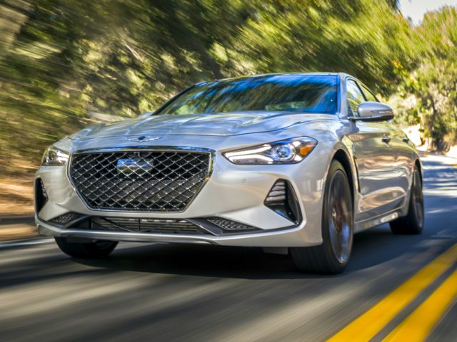 2020 Genesis G70 Sedan 2.0T driving.jpg