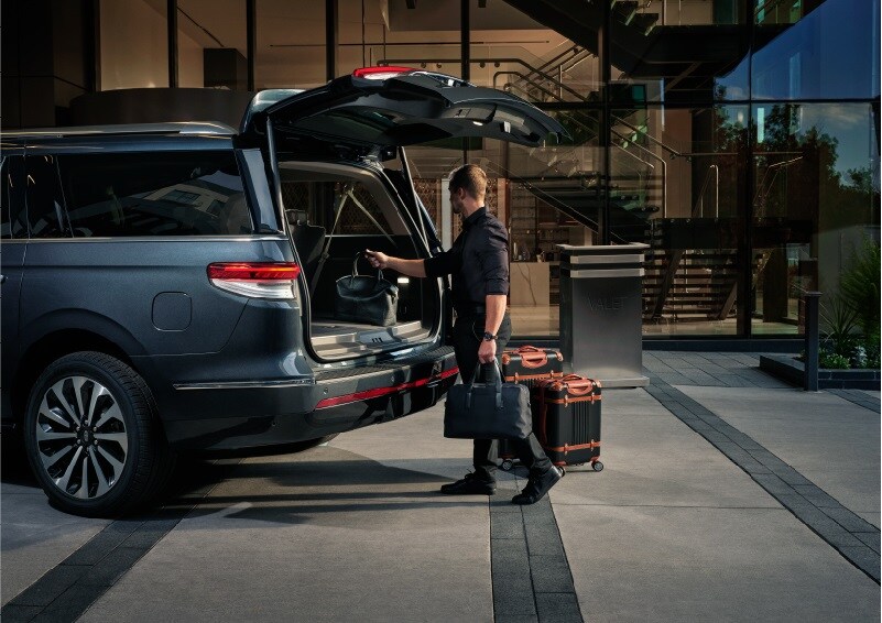 2022 Lincoln Navigator Cargo Space