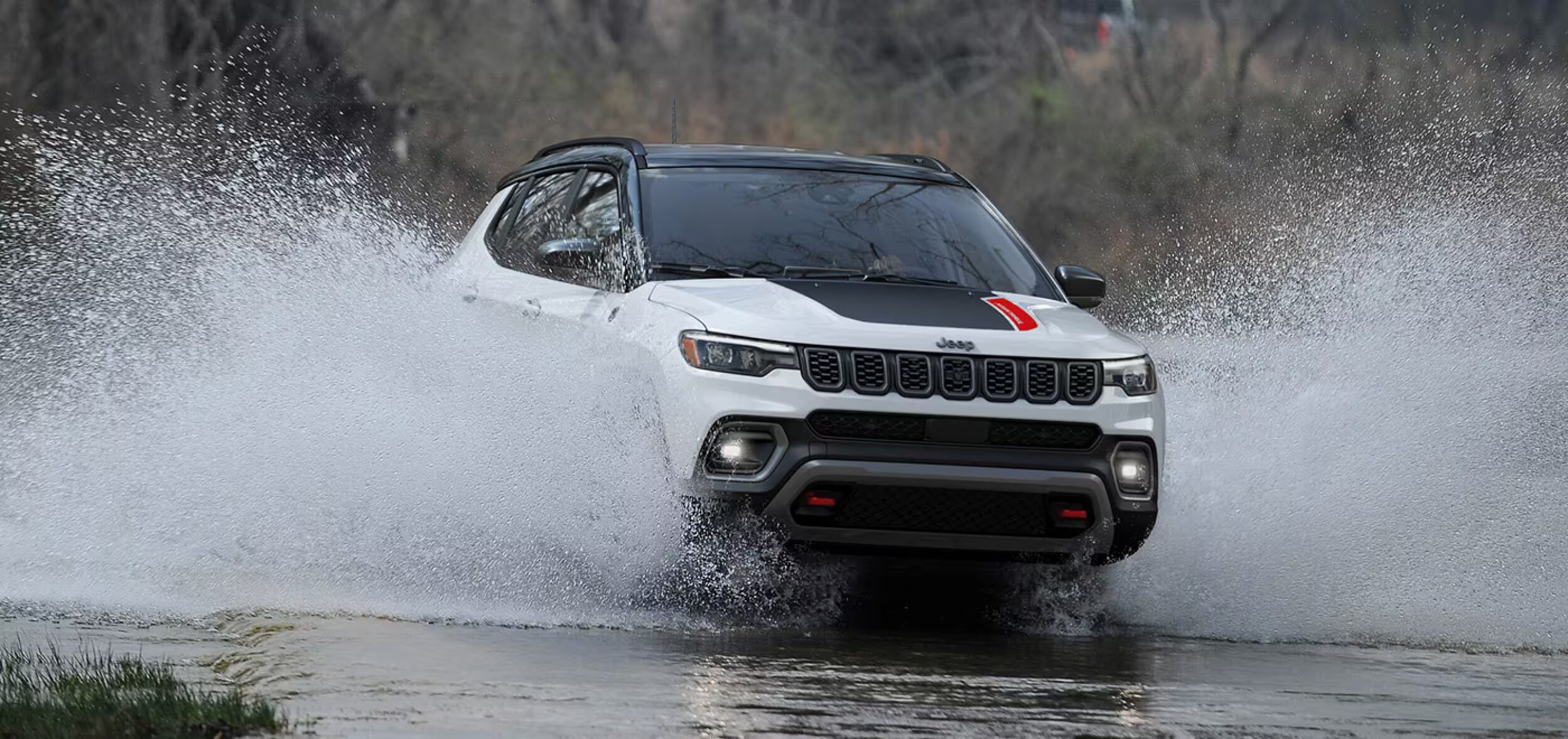 my24-jeep-compass-gallery-expanded-08-P2-desktop.jpg.image.2880.png