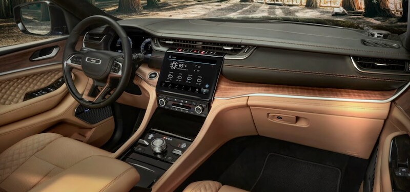 Jeep Grand Cherokee L Interior