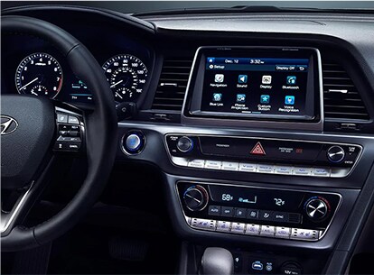 sonata-technology-img.jpg Buy Hyundai Sonata Leominster