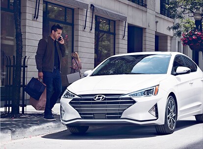 elantra-performance-img.jpg 2019 Hyundai Elantra white