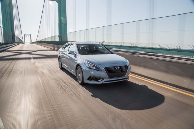2016-Hyundai-Sonata-Plug-In-Hybrid-front-three-quarter-in-motion.jpg