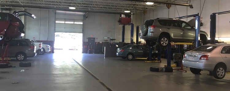 Route 44 Toyota_Service Bay.jpg